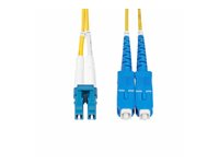 StarTech.com 1m (3ft) LC to SC (UPC) OS2 Single Mode Duplex Fiber Optic Cable, 9/125µm, Laser Optimized, 10G, Bend Insensitive, Low Insertion Loss - LSZH Fiber Patch Cord (SMLCSC-OS2-1M) - Koblingskabel - LC/UPC-enkeltmodus (hann) til SC/UPC-enkeltmodus (hann) - 1 m - 1 m - 2 mm - fiberoptisk - dupleks - 9 / 125 micron - OS1/OS2 - halogenfri, passiv - gul SMLCSC-OS2-1M